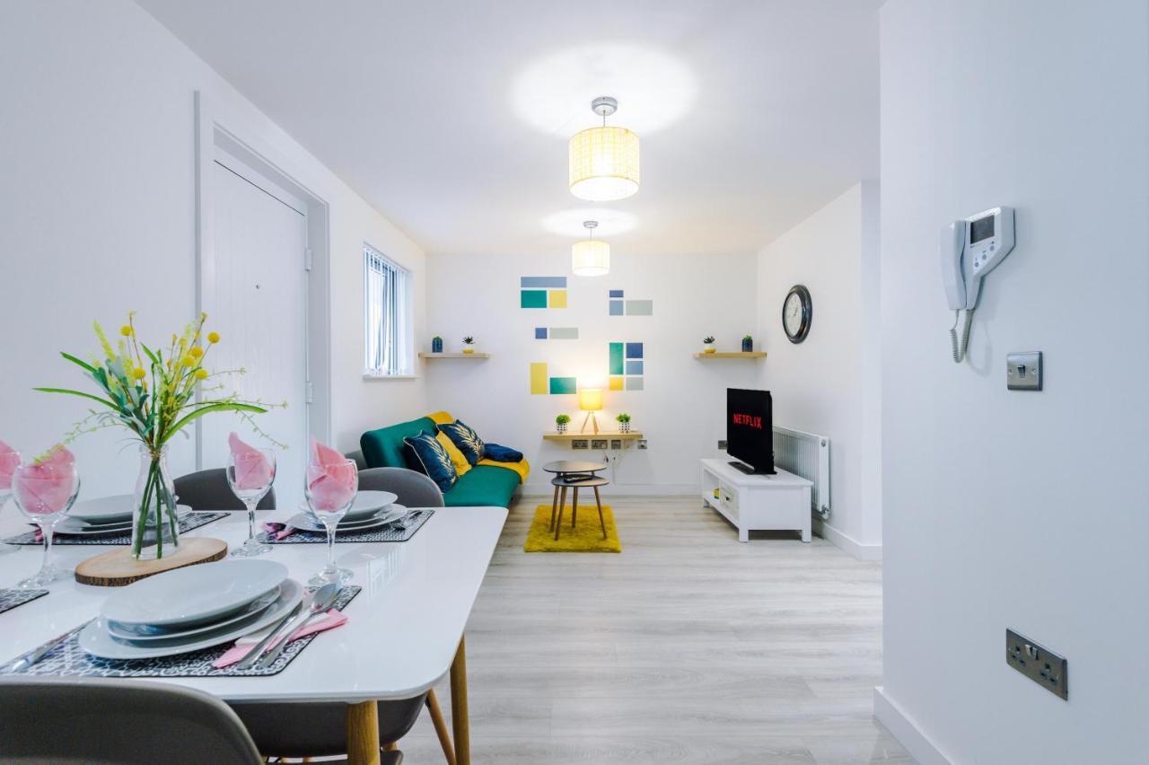 Bright, Luxury Aparthotel, Excellent Location Ливърпул Екстериор снимка